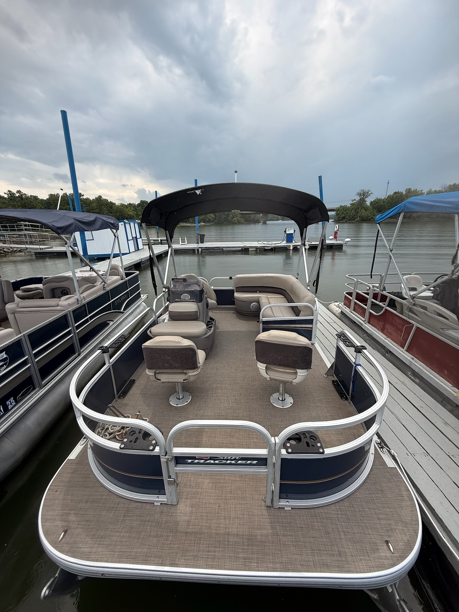 Pontoon #6